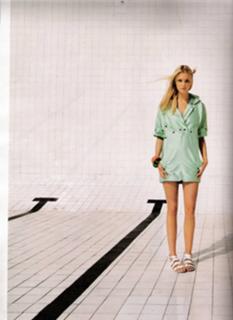 Caroline Trentini feet photo 4
