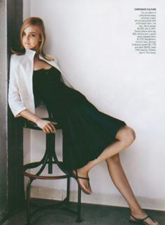 Caroline Trentini feet photo 14