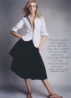 Caroline Trentini feet photo 12
