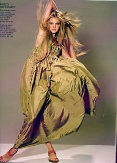 Caroline Trentini feet photo 1