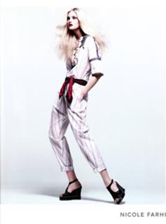 Caroline Trentini feet photo 13