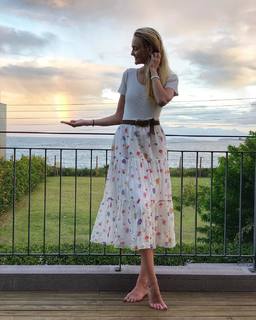 Caroline Trentini feet photo 6