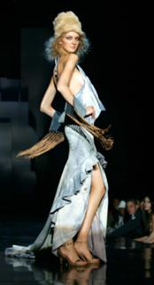 Caroline Trentini feet photo 8