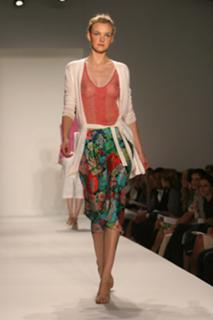 Caroline Trentini feet photo 1