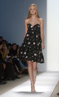 Caroline Trentini feet photo 13