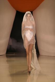Caroline Trentini feet photo 7
