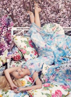 Caroline Trentini feet photo 5