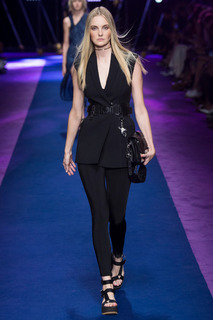 Caroline Trentini feet photo 20