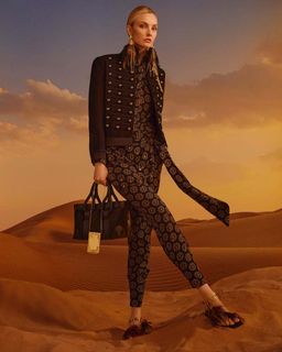 Caroline Trentini feet photo 13