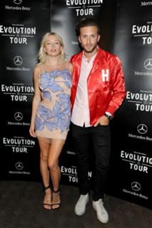 Caroline Vreeland feet photo thumbnail