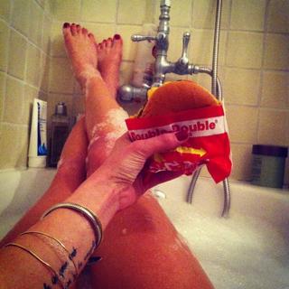 Caroline Vreeland feet photo thumbnail