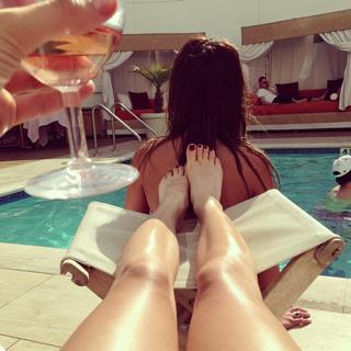 Caroline Vreeland feet photo thumbnail