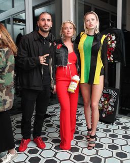 Caroline Vreeland feet photo thumbnail