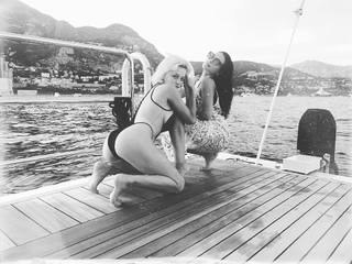 Caroline Vreeland feet photo thumbnail