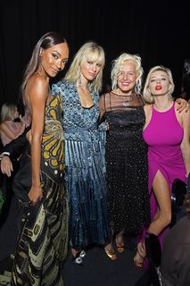 Caroline Vreeland feet photo thumbnail