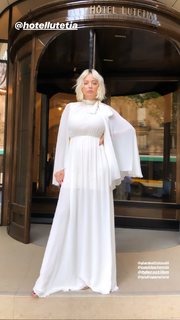 Caroline Vreeland feet photo thumbnail