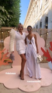 Caroline Vreeland feet photo thumbnail