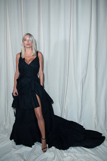 Caroline Vreeland feet photo thumbnail