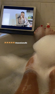 Caroline Vreeland feet photo thumbnail