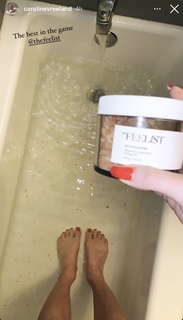 Caroline Vreeland feet photo thumbnail