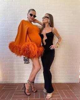 Caroline Vreeland feet photo thumbnail