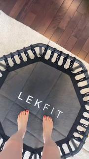 Caroline Vreeland feet photo thumbnail