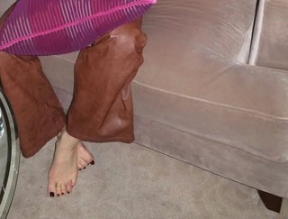 Caroline Vreeland feet photo thumbnail