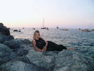 Caroline Vreeland feet photo thumbnail