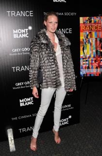Caroline Winberg feet photo 8