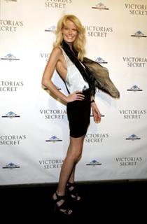 Caroline Winberg feet photo 12