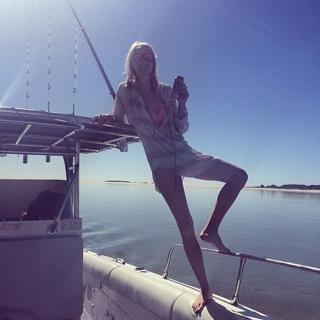 Caroline Winberg feet photo 4