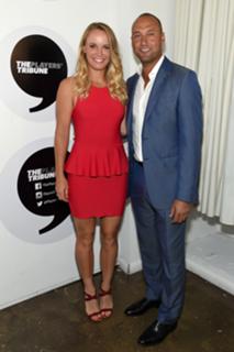 Caroline Wozniacki feet photo thumbnail