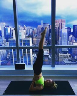 Caroline Wozniacki feet photo thumbnail