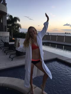 Caroline Wozniacki feet photo thumbnail