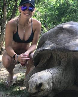Caroline Wozniacki feet photo thumbnail