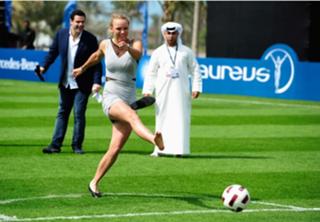 Caroline Wozniacki feet photo thumbnail