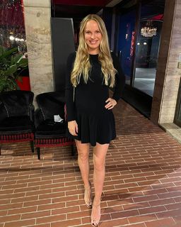Caroline Wozniacki feet photo thumbnail