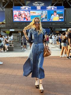 Caroline Wozniacki feet photo 4