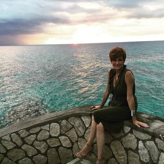 Carolyn Hennesy feet photo 12