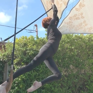 Carolyn Hennesy feet photo 8