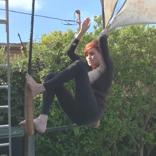 Carolyn Hennesy feet photo 5