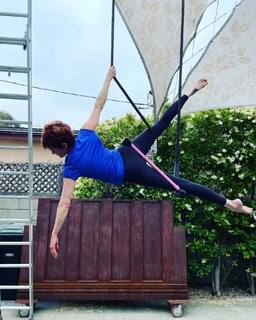Carolyn Hennesy feet photo 2