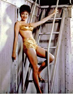 Carolyn Jones feet photo thumbnail
