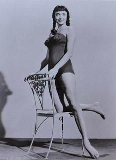 Carolyn Jones feet photo thumbnail