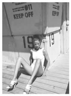 Carolyn Murphy feet photo 18