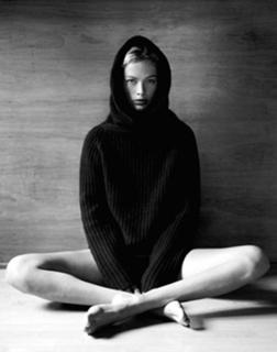 Carolyn Murphy feet photo 16