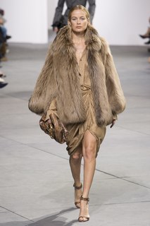 Carolyn Murphy feet photo 16