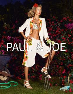 Carolyn Murphy feet photo 5