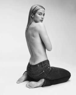 Carolyn Murphy feet photo 1