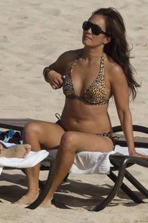 Carrie Ann Inaba feet photo thumbnail